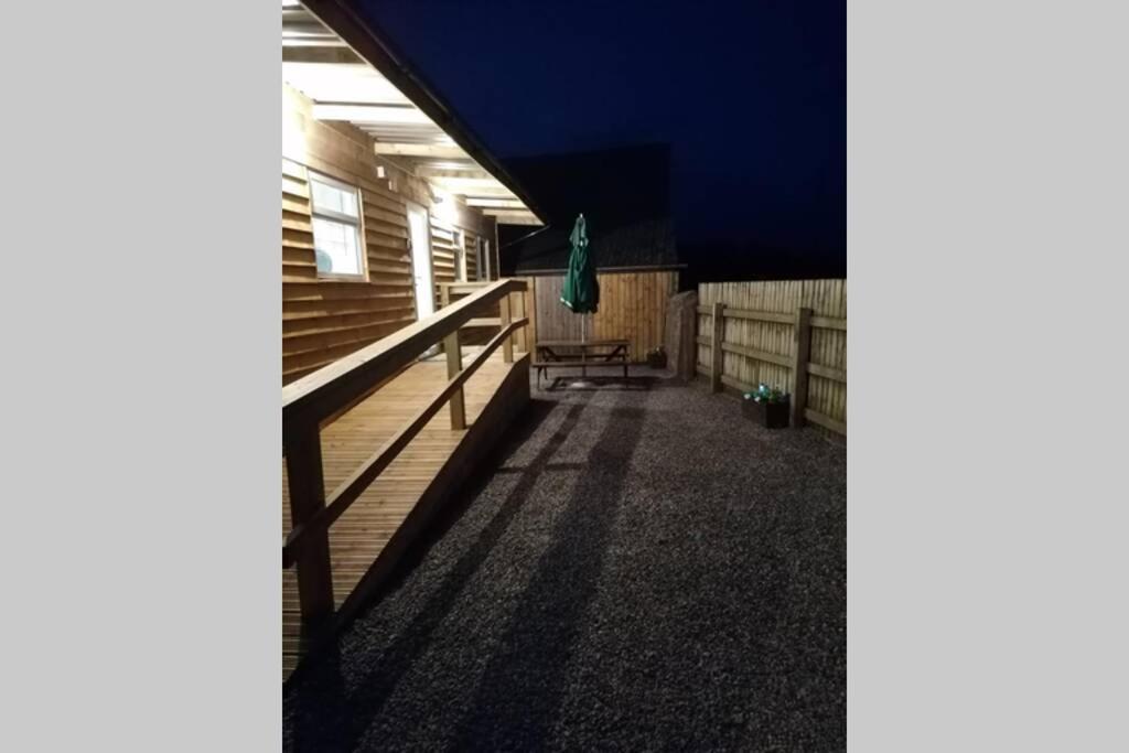 Featheredge Corner Lodge 韦尔斯 外观 照片