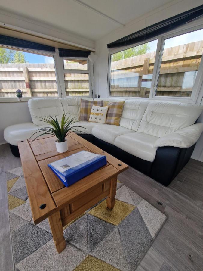 Featheredge Corner Lodge 韦尔斯 外观 照片